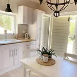 House Sea La Vie