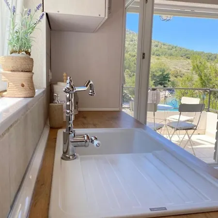 House Sea La Vie בית נופש *