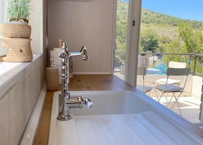 House Sea La Vie בית נופש *